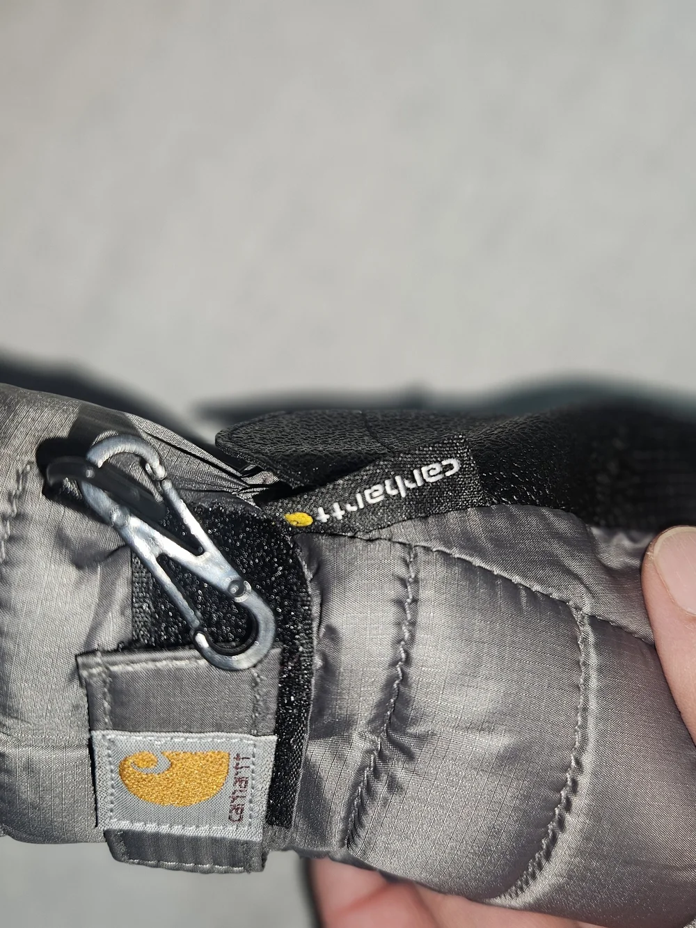 Carhartt Quilted Mittens in Charcoal Gray